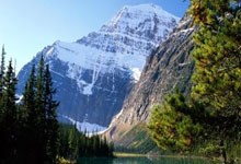 皇冠体育：“梁王”组合无缘印度羽毛球公开赛男双四强央视新闻客户端.